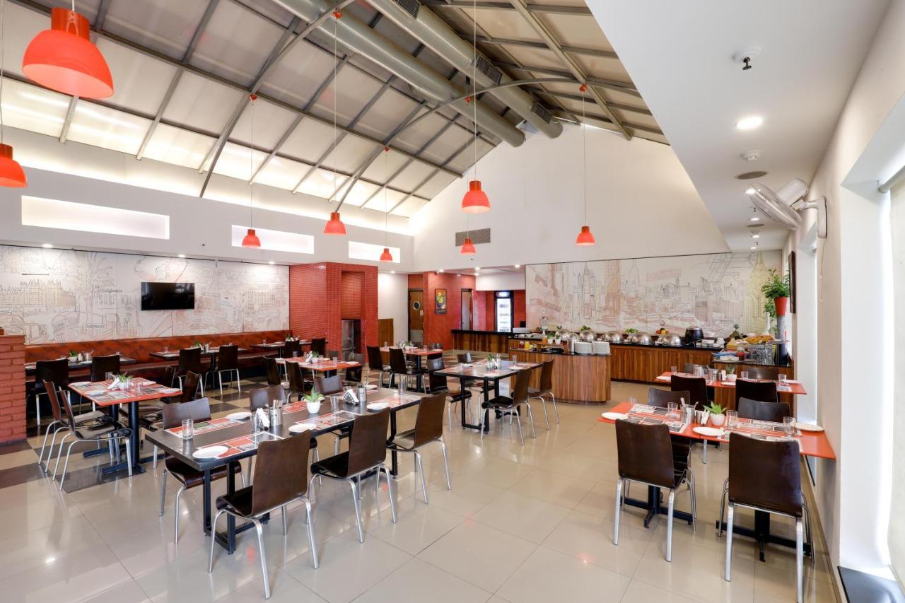 Red Fox By Lemon Tree Hotels, East Delhi Εξωτερικό φωτογραφία