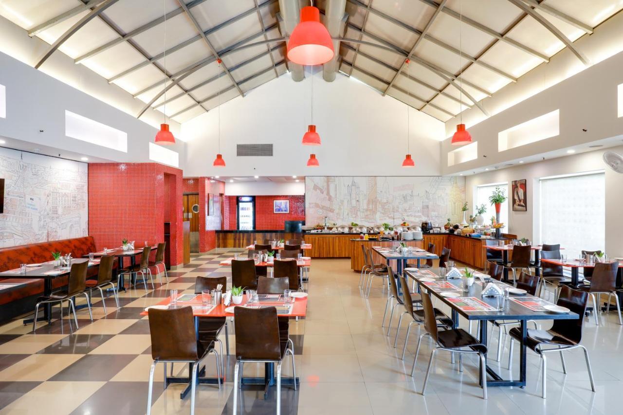 Red Fox By Lemon Tree Hotels, East Delhi Εξωτερικό φωτογραφία