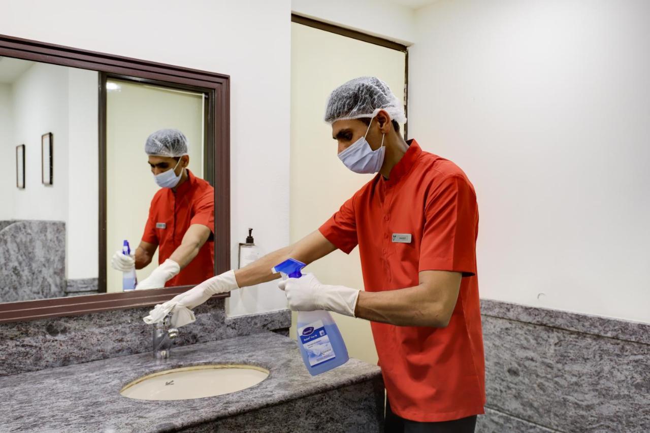 Red Fox By Lemon Tree Hotels, East Delhi Εξωτερικό φωτογραφία