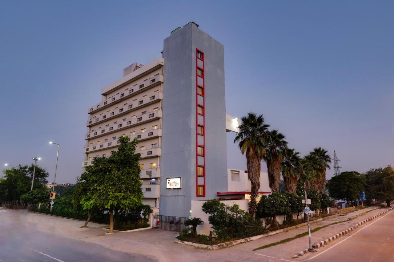 Red Fox By Lemon Tree Hotels, East Delhi Εξωτερικό φωτογραφία