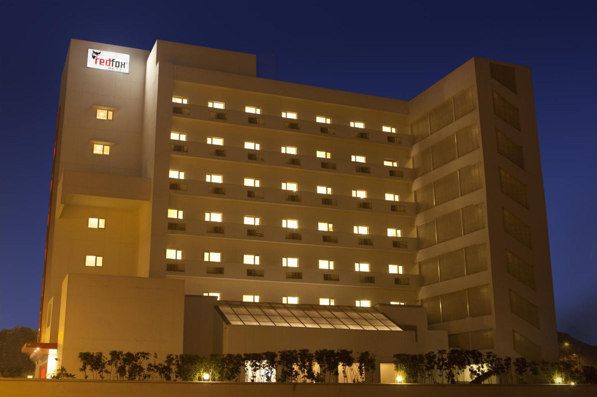 Red Fox By Lemon Tree Hotels, East Delhi Εξωτερικό φωτογραφία