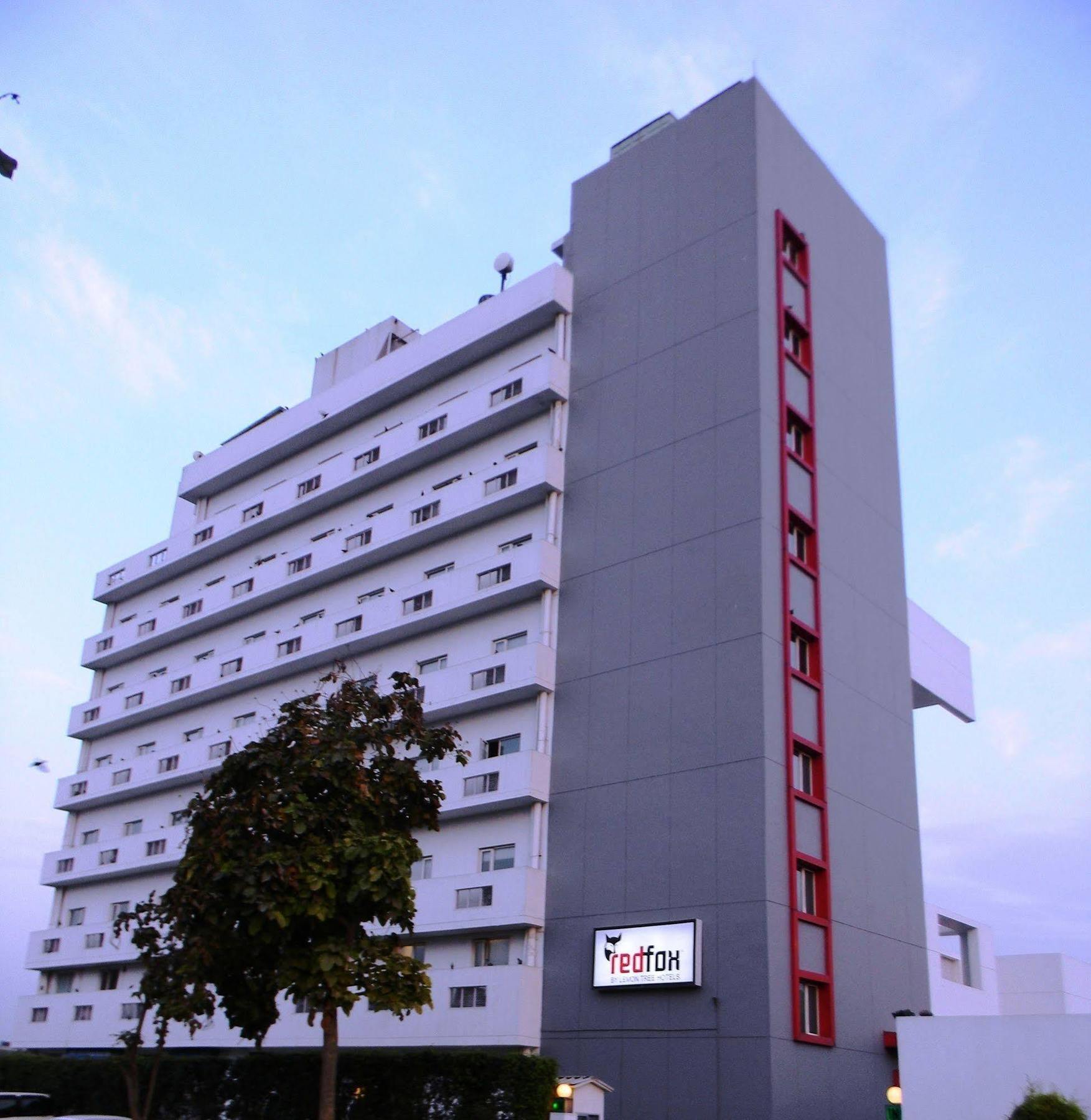 Red Fox By Lemon Tree Hotels, East Delhi Εξωτερικό φωτογραφία