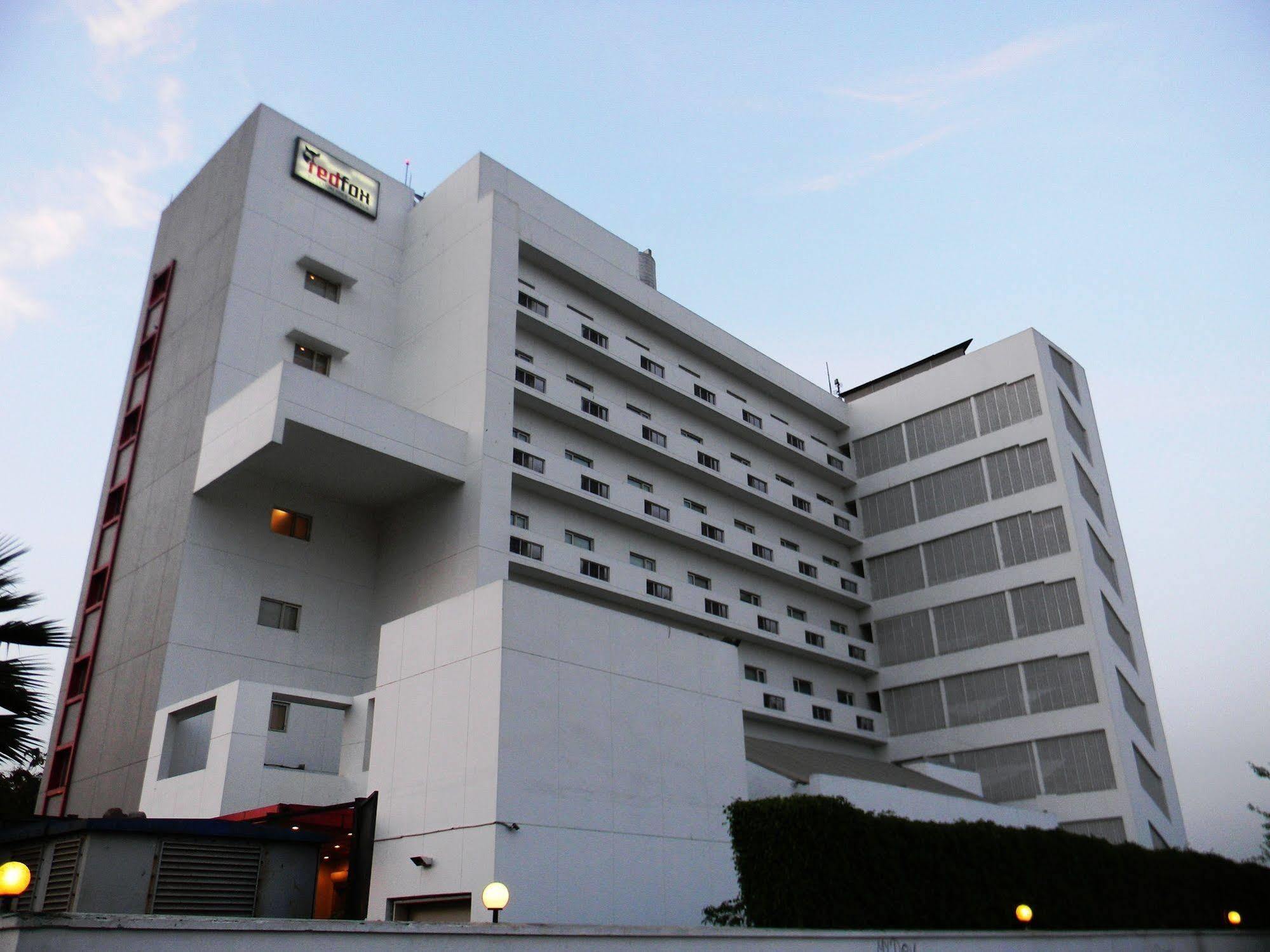 Red Fox By Lemon Tree Hotels, East Delhi Εξωτερικό φωτογραφία