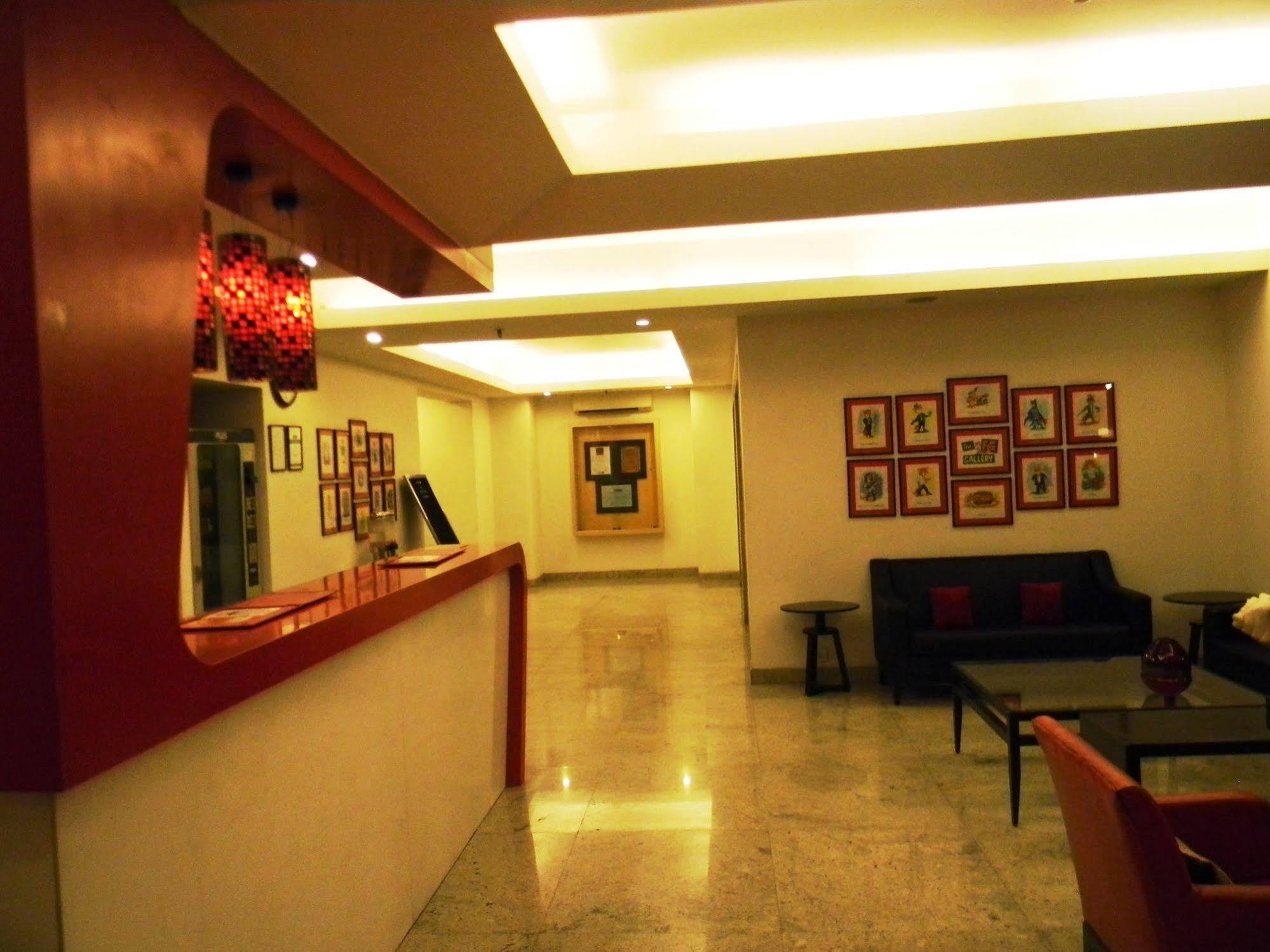 Red Fox By Lemon Tree Hotels, East Delhi Εξωτερικό φωτογραφία
