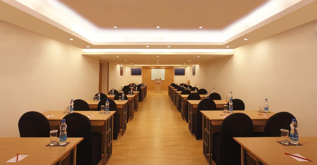 Red Fox By Lemon Tree Hotels, East Delhi Εξωτερικό φωτογραφία