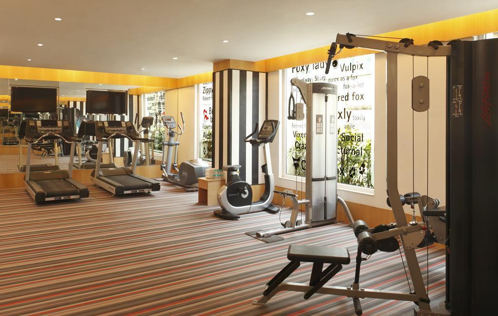 Red Fox By Lemon Tree Hotels, East Delhi Εξωτερικό φωτογραφία
